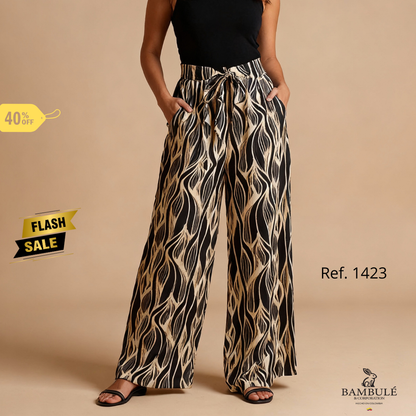 Ref 1423. Pantalón con cordones bota campana
